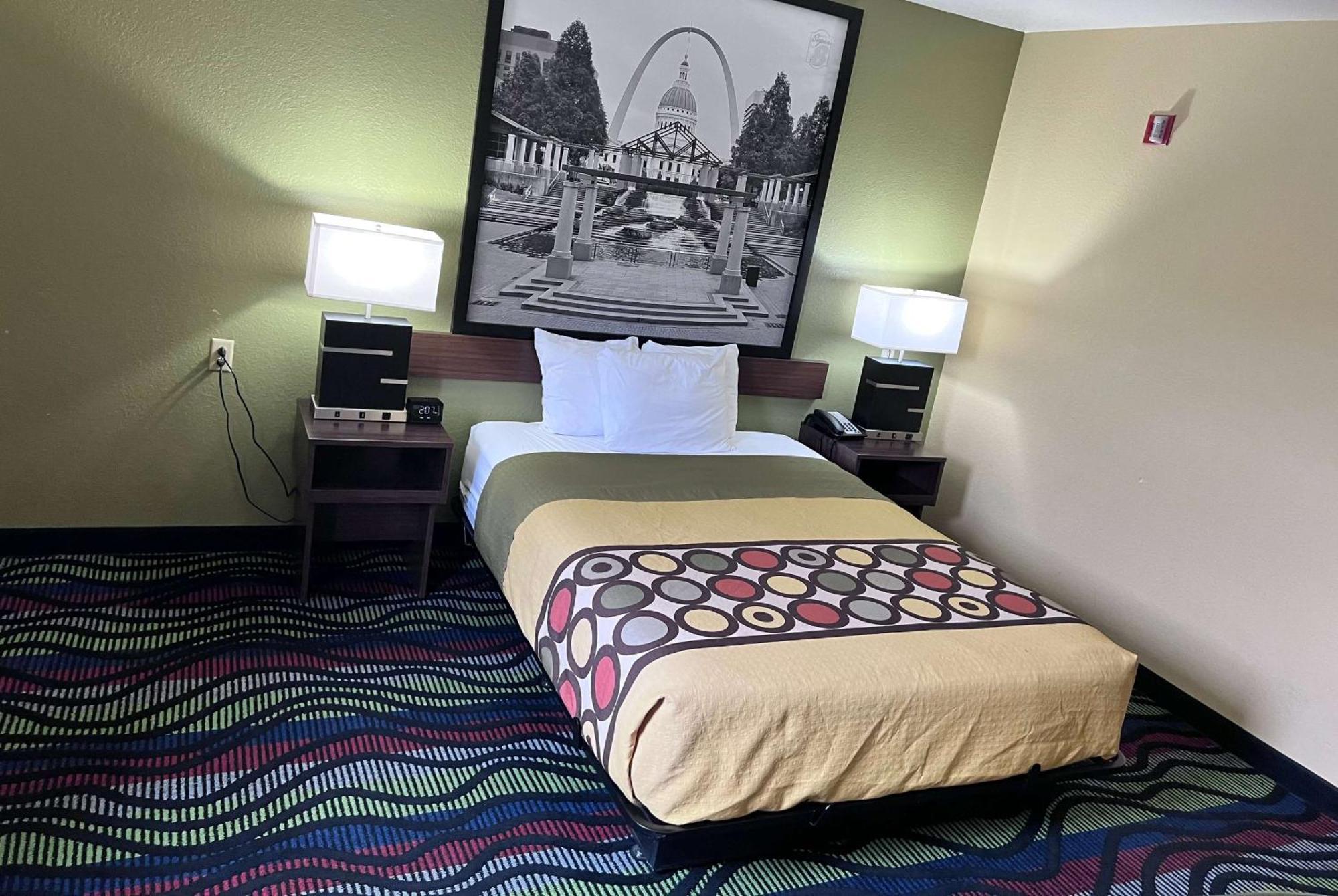 Super 8 By Wyndham Farmington Ξενοδοχείο Εξωτερικό φωτογραφία